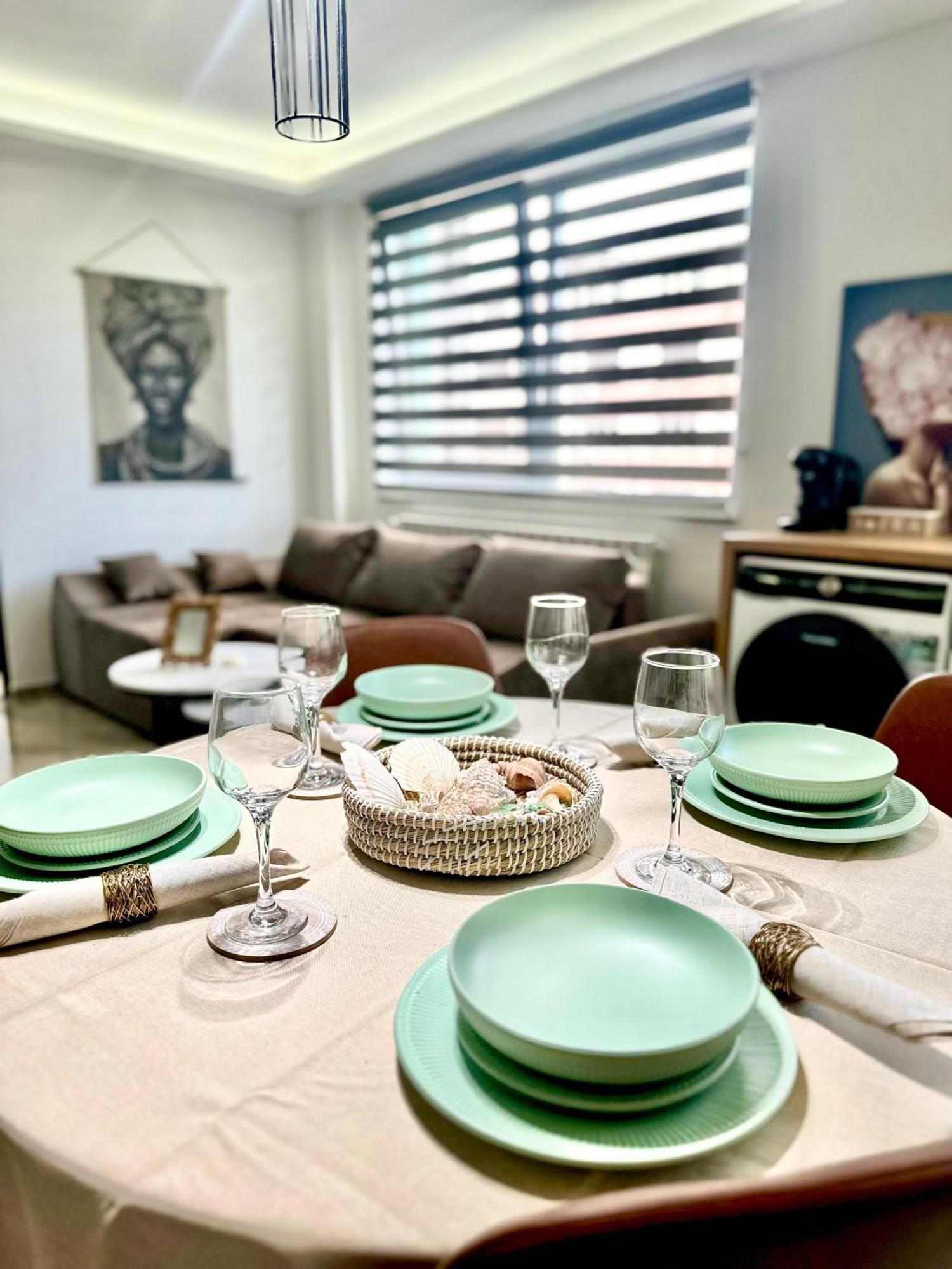 Amos Apartment-Ultracentral-Free Parking Cluj-Napoca Eksteriør billede